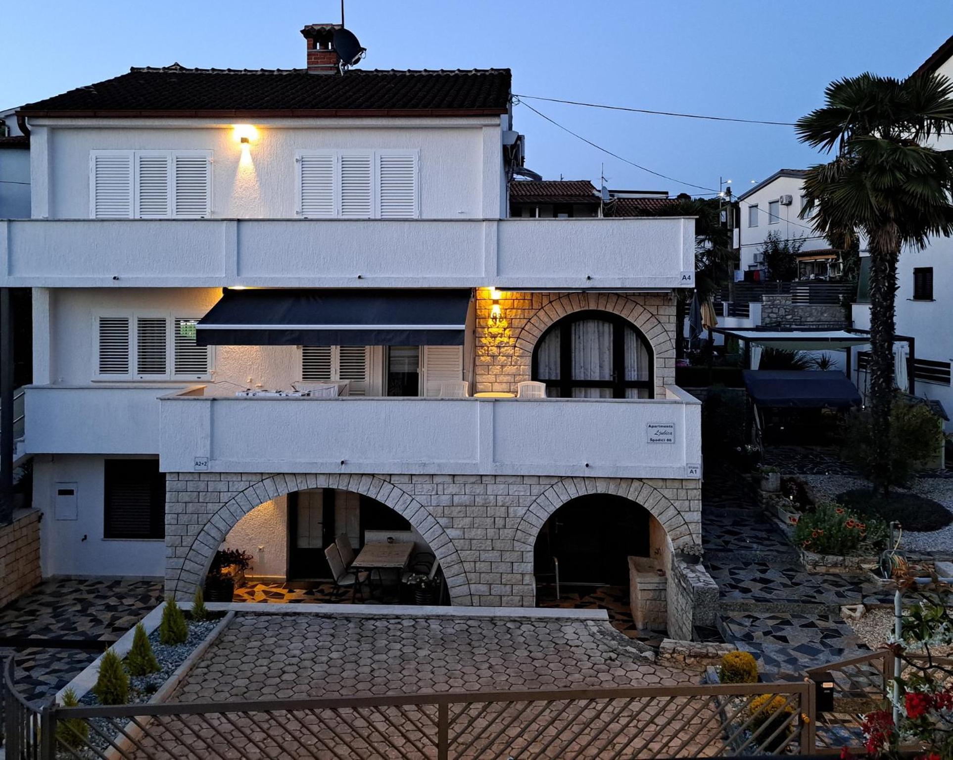 Apartments Ljubica Poreč Exterior foto